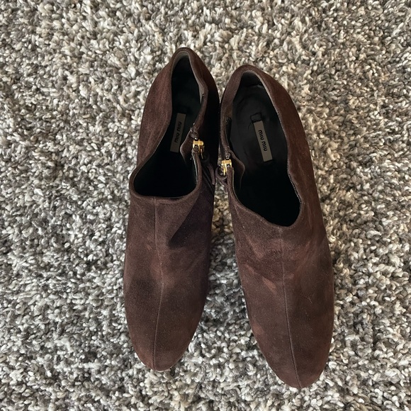 New miu miu suede ankle boots in chocolate brown size 39.5 made in Italy - Picture 3 of 13